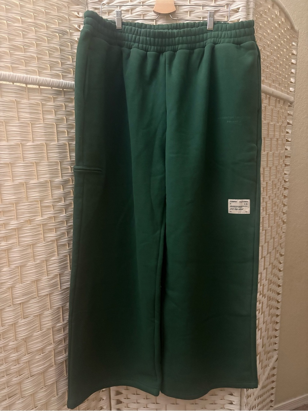 Comfrt Green Straight Leg Sweatpants Size 3X - Picture 2 of 6
